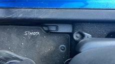 Toyota Yaris 1.33 VVT-i Icon 5dr Petrol Hatchback